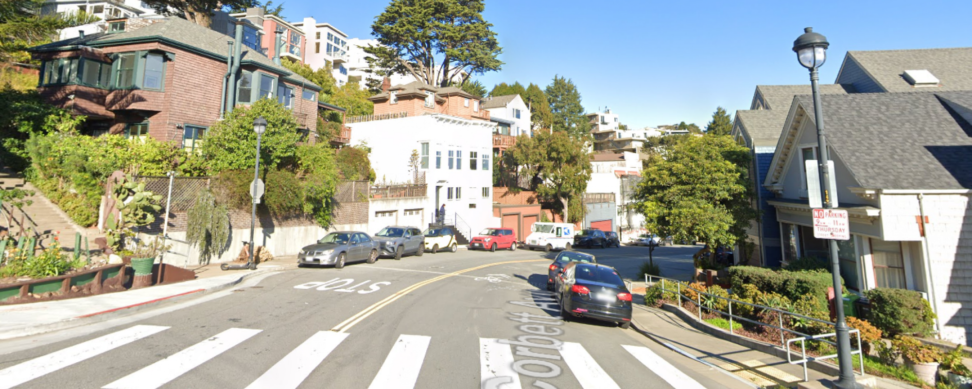 Street level view of Corbett and Clayton intersection